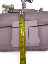 Load image into Gallery viewer, Tom Ford Pre-Owned Leather Chain Crossbody Bag – Dusty Rose
