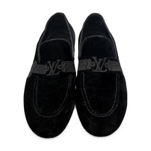Load image into Gallery viewer, Louis Vuitton Pre-Owned Major Loafer Black Size 8.5 - view 1
